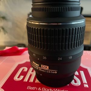 Nikon Camera Lens 3.5-5.6 Nikkor